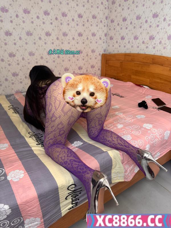 巨臀丝袜少妇