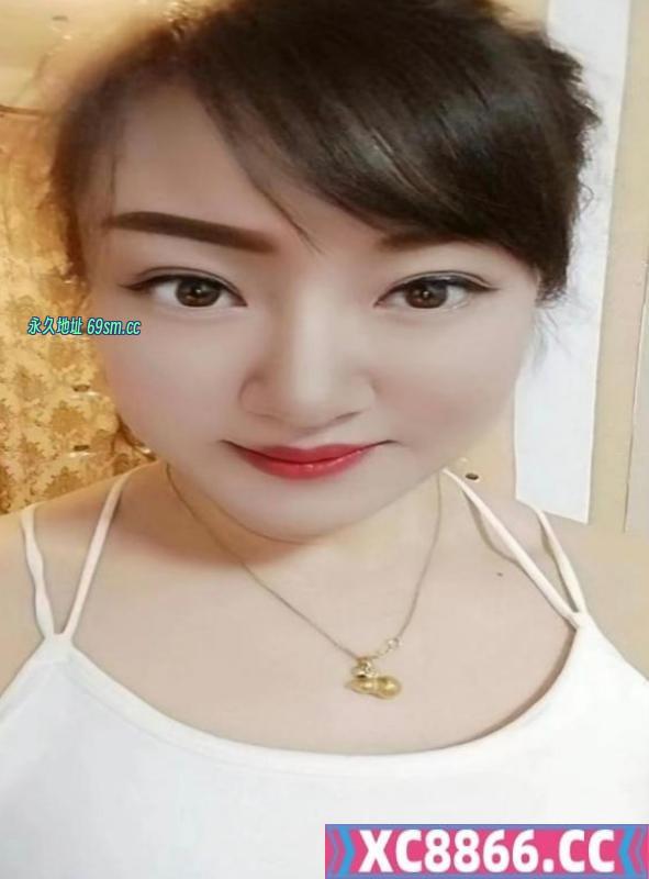 高挑轻熟女