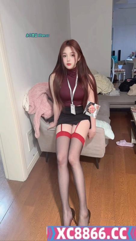 清纯反差颜值嫩妹