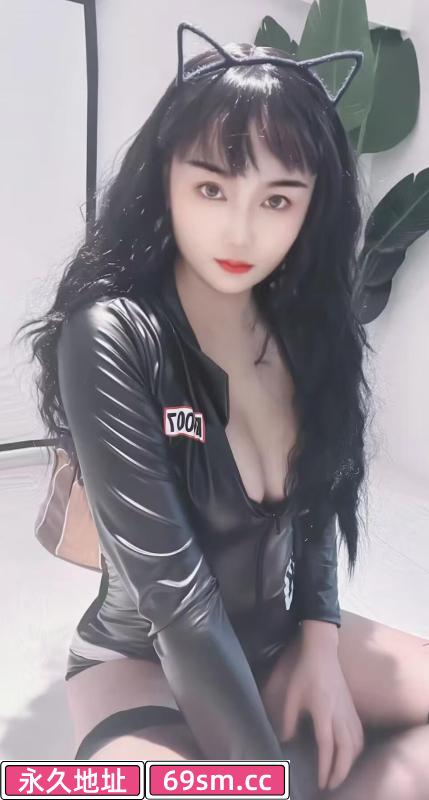 越秀天依长腿妹