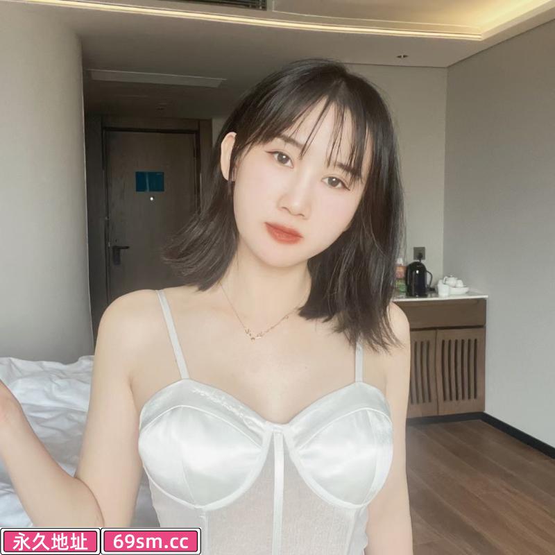 西丽环保瑜伽小姐姐