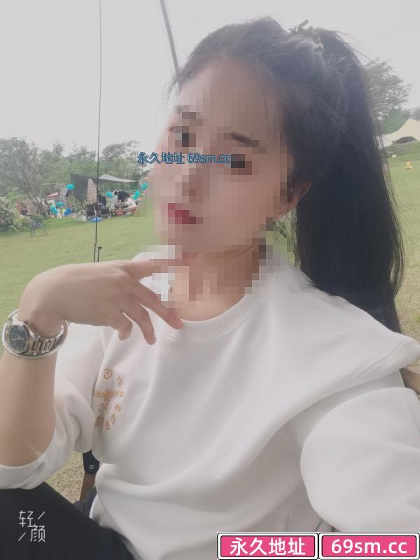 大屁股小姐姐