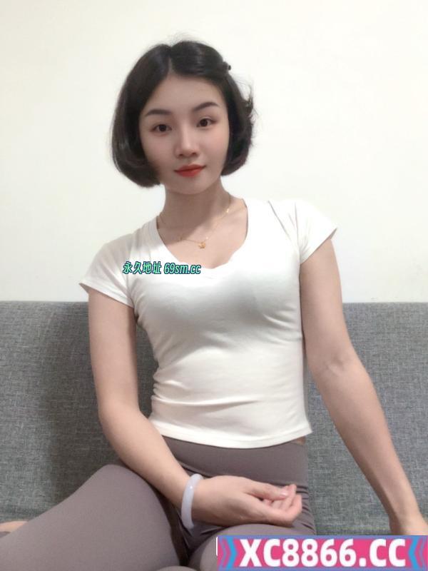 腰细屁股大兼职小姐姐