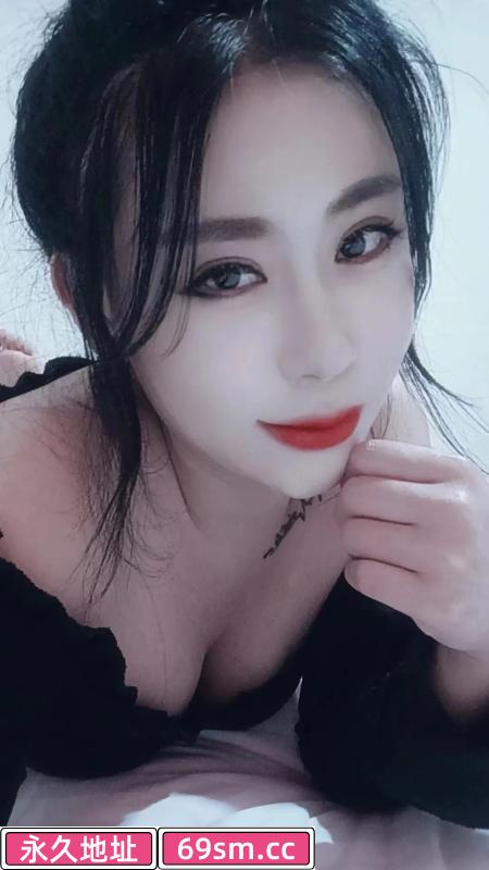 大胸骚妇