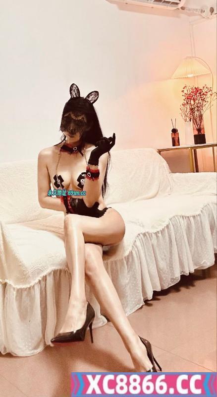 高挑大长腿颜值妹子