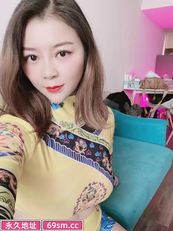 合肥大胸白嫩少妇
