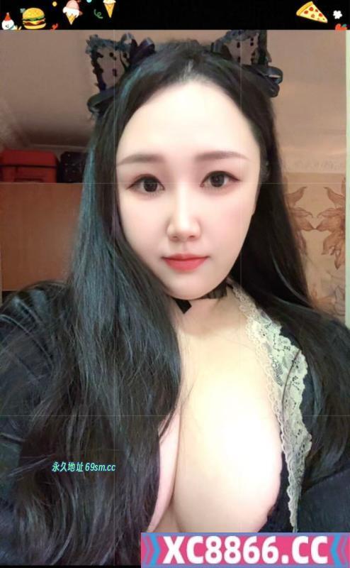 大胸少妇小姐姐