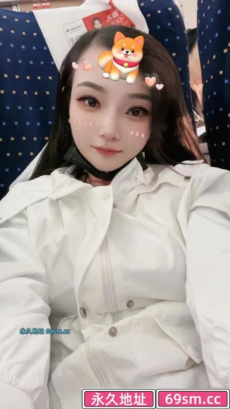 苗条兼职少妇