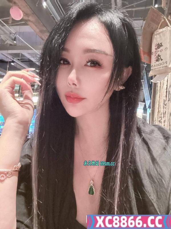 让人心动的气质骚货
