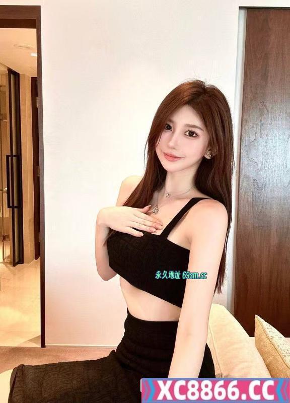 大胸长腿网红款妹妹