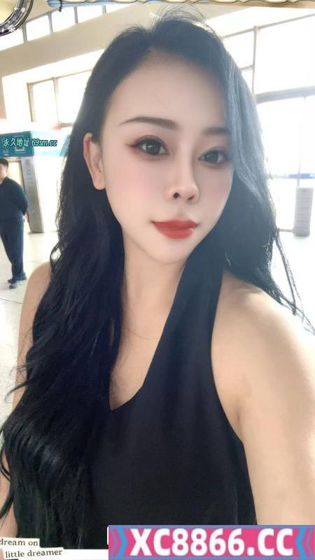 黑丝魅惑骚妇