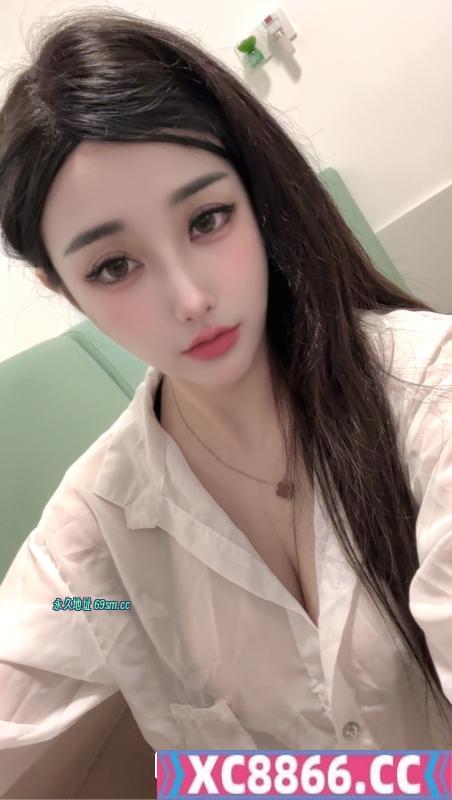 大胸颜值小姐姐