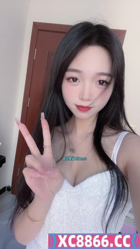 苗条嫩妹彤彤