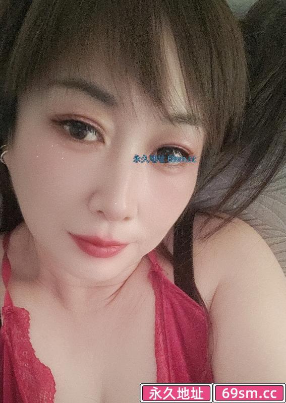 风骚大胸丰臀悦姐