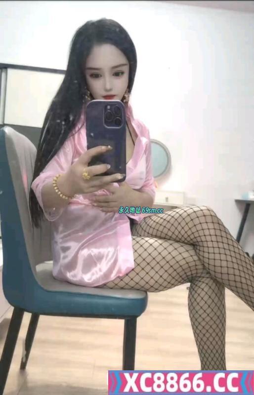 贴身热舞舌吻豹纹姐姐