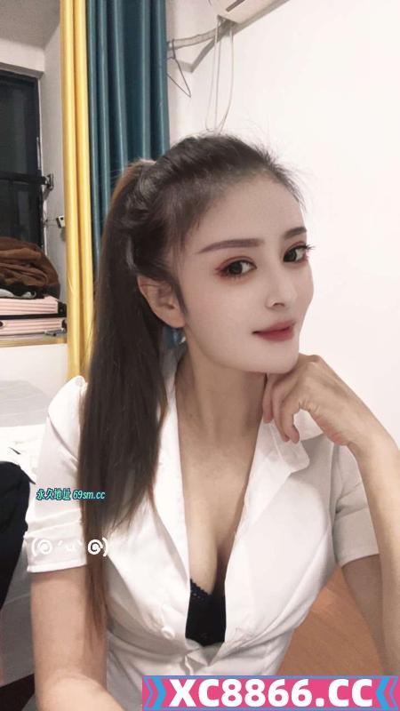 横塘曼琳女人味十足