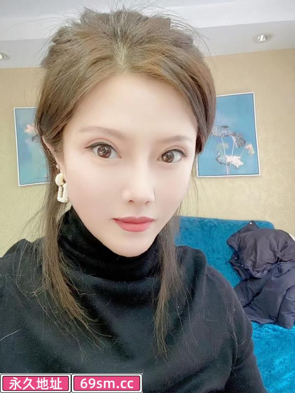 瑶海万达舌吻少妇