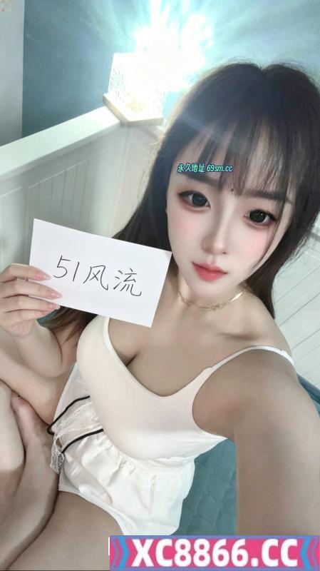 雁塔性感制服小龙女