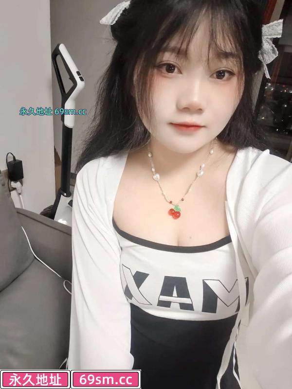 二刷粉嫩小妹