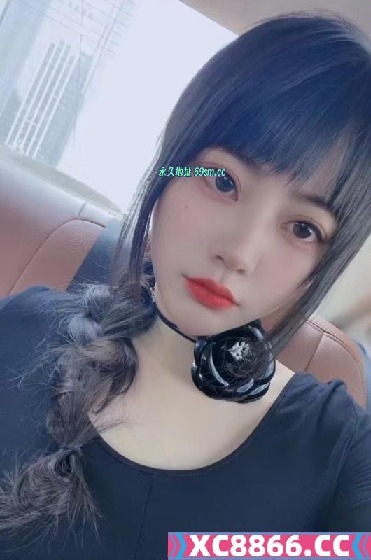 西门长腿依依