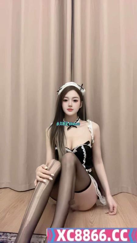 长腿蜜桃臀妹妹