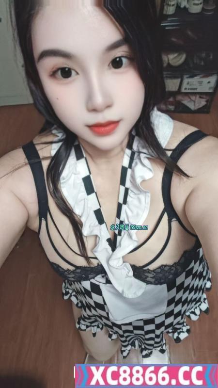 服务型美乳少妇