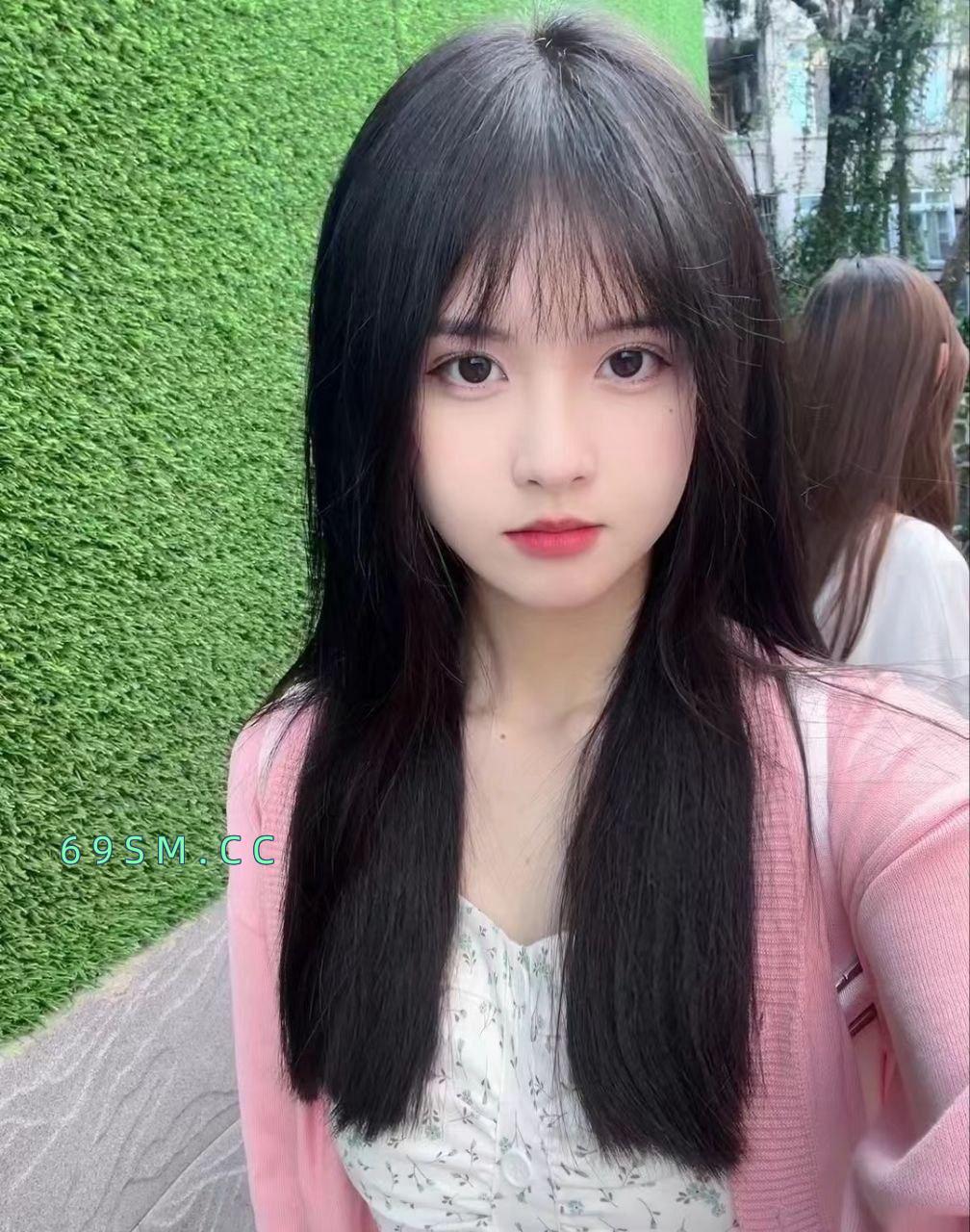 清纯大学生校花