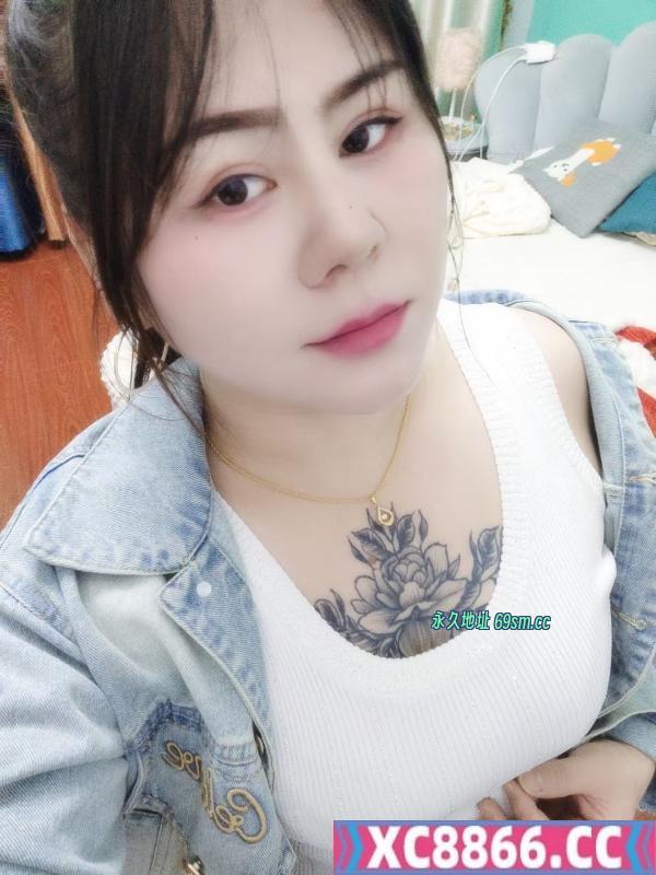 包河三通大胸女