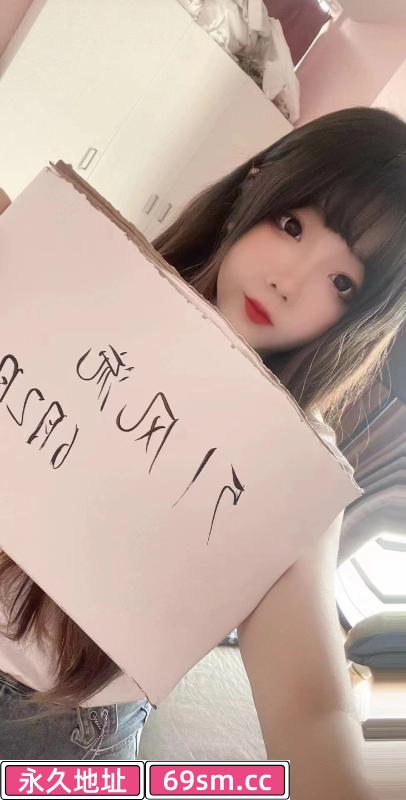 大胸嫩妹媛媛