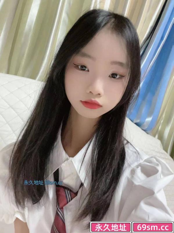 00后丝袜小妹
