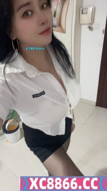 长腿大胸少妇体验