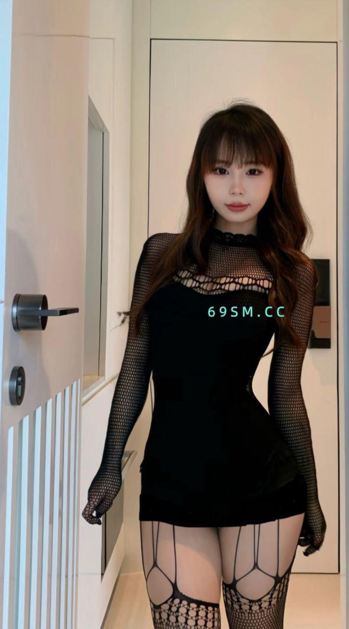黑丝小婷水贼多