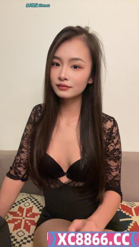 白云肤白乖巧大长腿