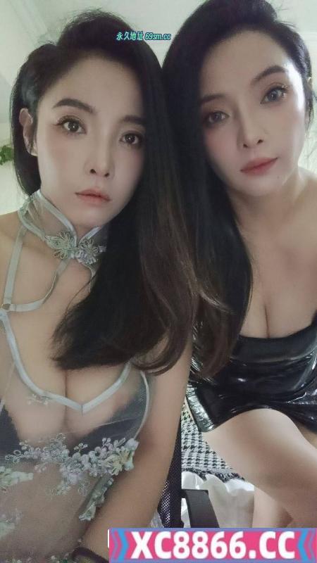 双胞胎姐妹