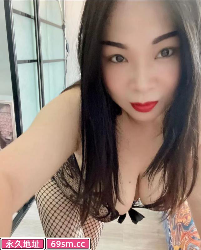 大奶少妇