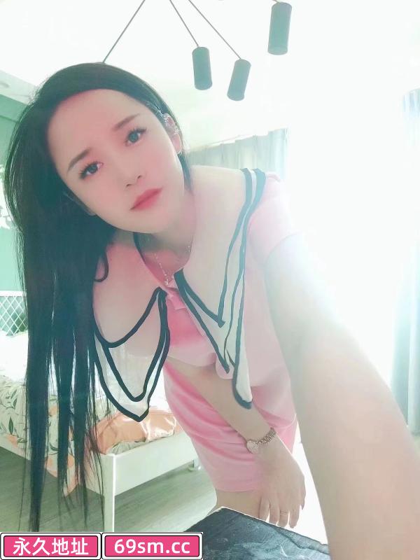 高挑身材少妇