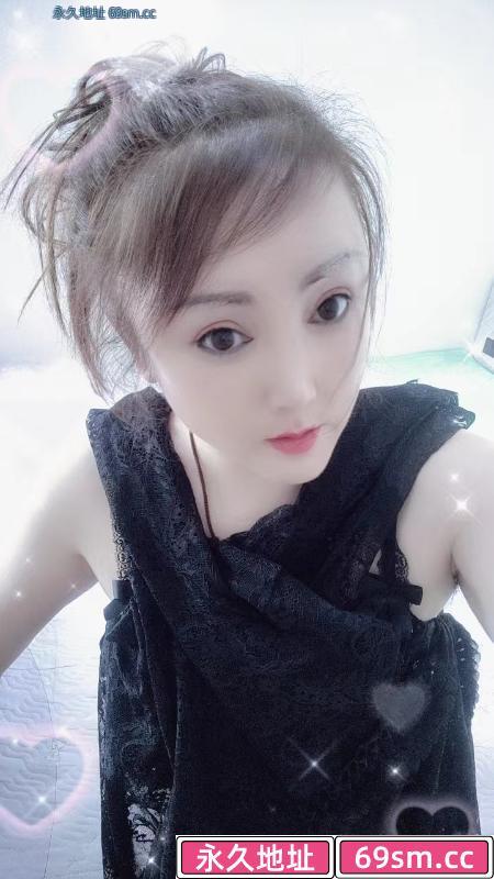 潮喷大奶弘姐