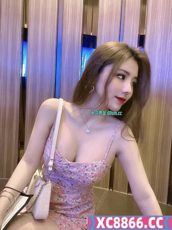 胸大翘臀服务好老师
