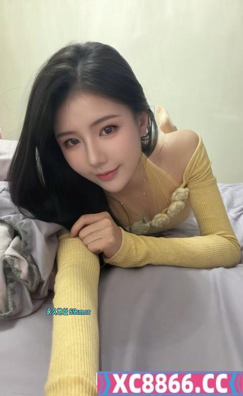 南山性感纯欲美女