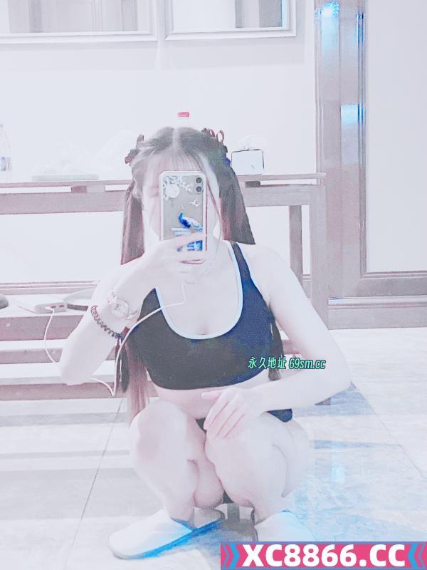 半套深喉小妖精
