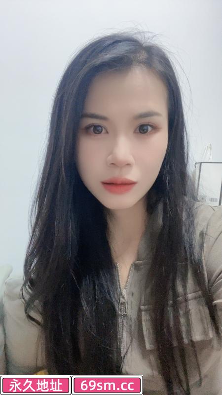 宝安小鱼吃虾米