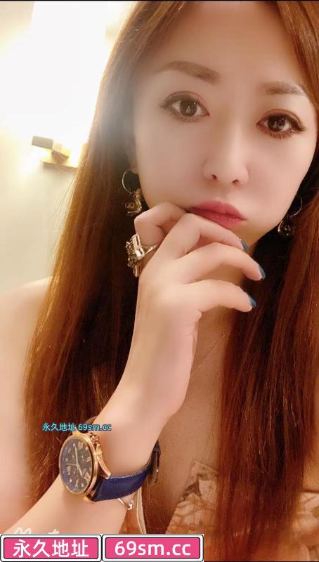白云性感御姐