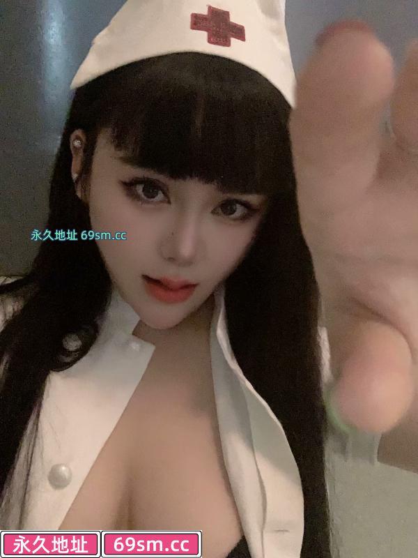 静安巨乳美女