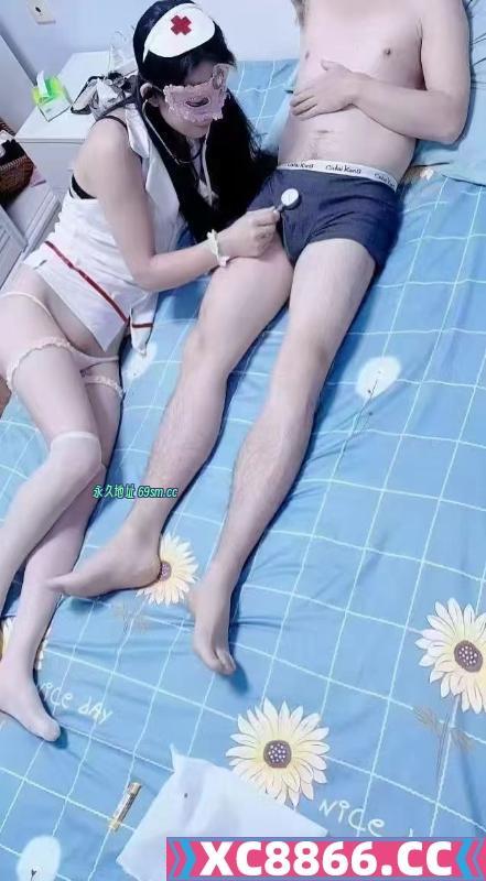 玩角色扮演的美女