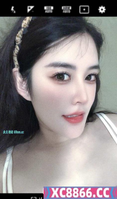 白嫩长腿佳佳