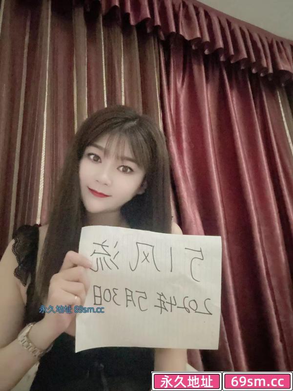 大奶妹子霞霞