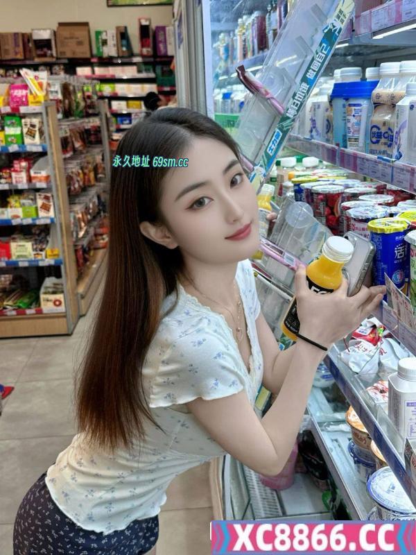 浦东苗条身材小玲玲