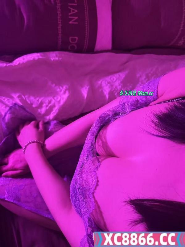 服务系性感骚妇