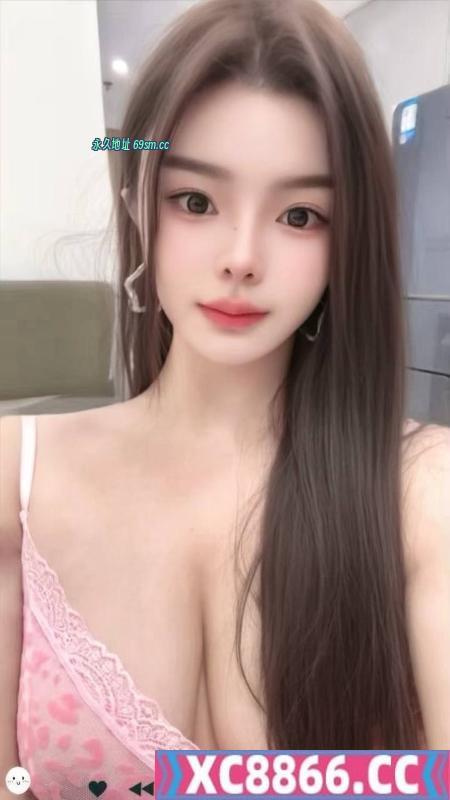 白嫩巨乳翘臀骚梦瑶