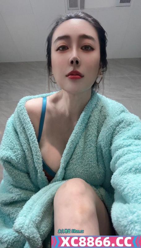 二刷妩媚性感御姐